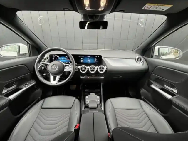 Mercedes Eqa 250+ edition — photo 28