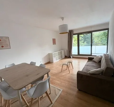 T2 Meublé 54 m2 + terrasse 14 m2 + parking - Marcq St Maur