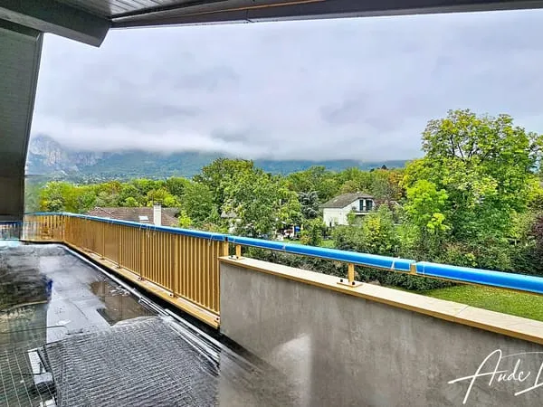 Appartement T4 en attique - Écrin de verdure aux portes de Genève - Résidence de standing