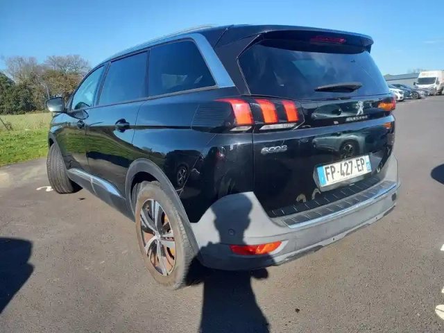 Peugeot 5008 puretech 130ch s&amp;s eat8 — photo 6