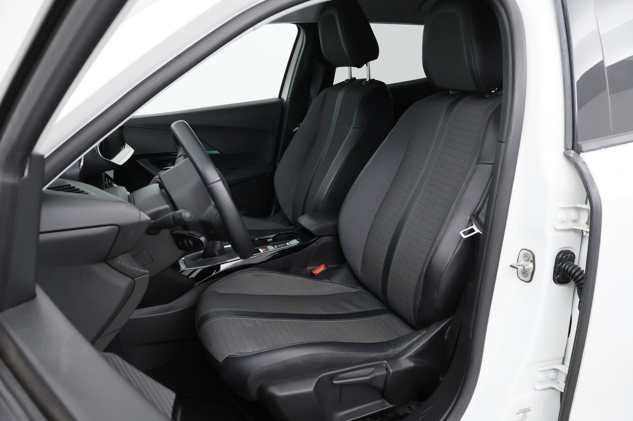 Peugeot 2008 — photo 12
