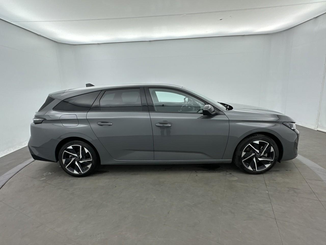 Peugeot 308 sw bluehdi 130ch s&s eat8 allure — photo 4