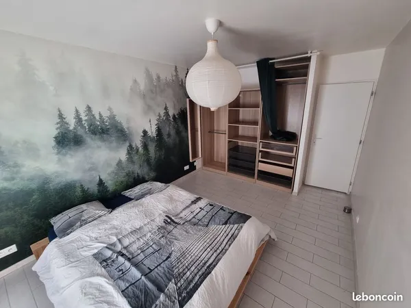 GRAND T3 MEUBLÉ 92,61 m² - CENTRE-VILLE VILLARS LES DOMBES