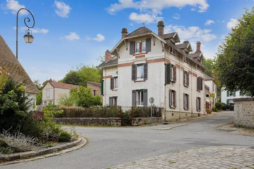 Maison 21 pièces 576 m²