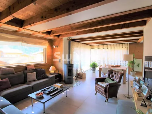Chalet 8 pièces 244 m²