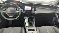 Peugeot 308 PHEV 180ch Allure Pack e-EAT8 — photo 8