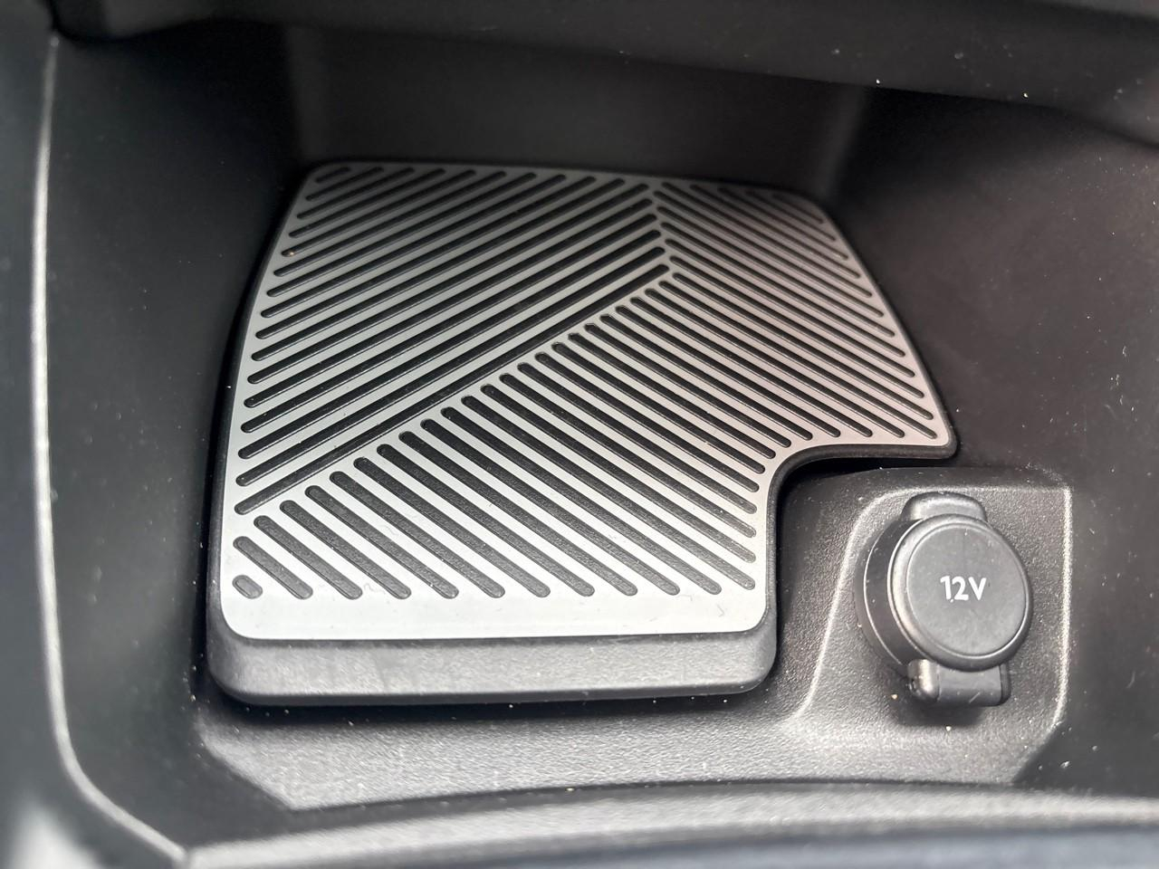 Citroën C4 bluehdi 130ch s&s feel pack eat8 — photo 20