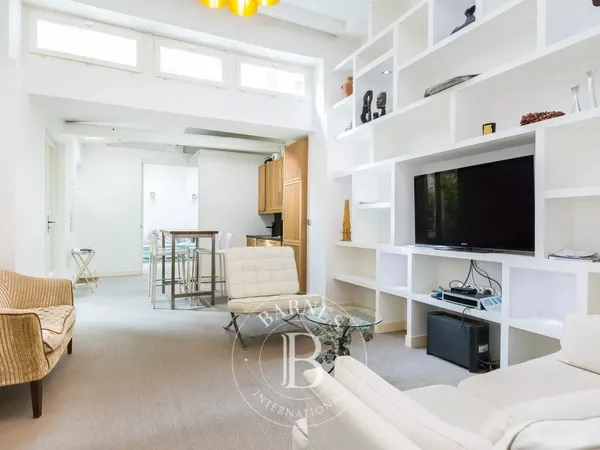 Le service location de la Maison BARNES vous présente ce bien :