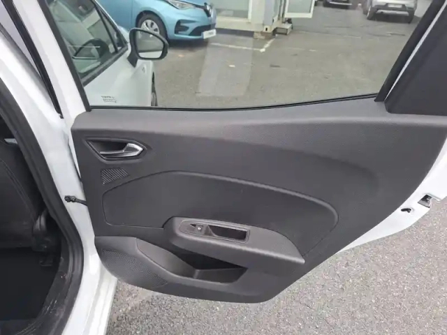 Renault Clio tce 90 — photo 16