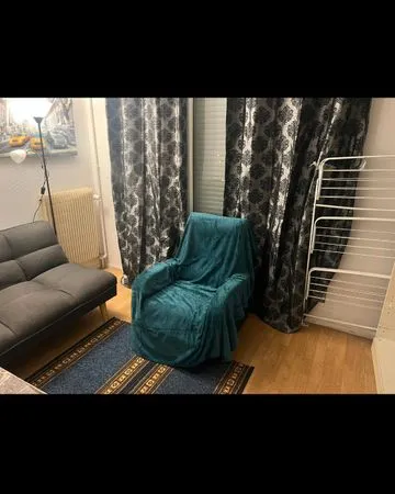 Chambre avec tv pour étudiant ou salarié sympa et moderne