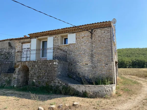 Appartement de 50m2 à louer sur Ginasservis