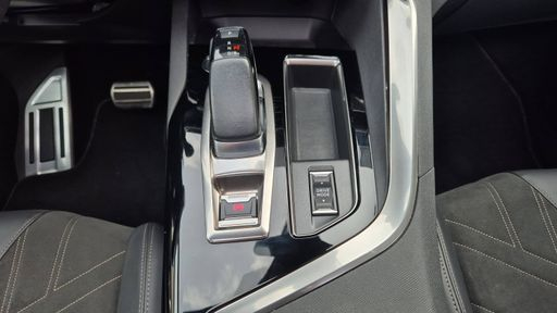 Peugeot 3008 1.6 THP 225 Hybrid-e EAT8 - GT – 2022 – 46503 km – Hybride rechargeable – Boîte Automatique — photo 27