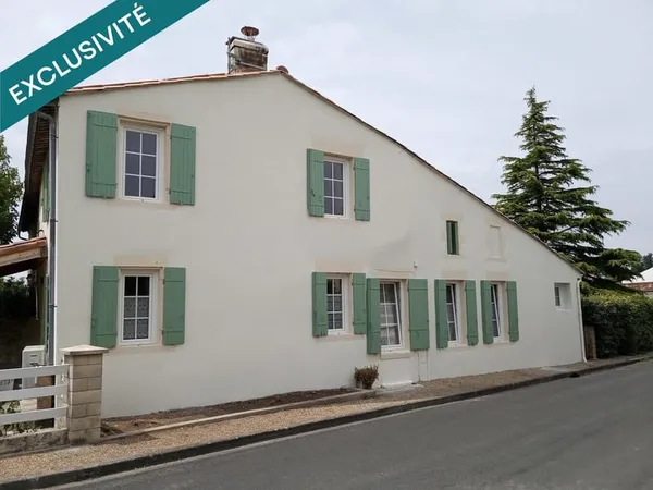 MAISON CHARENTAISE 123 M² Env. LA CAMPAGNE PROCHE DE COMMUNES !
