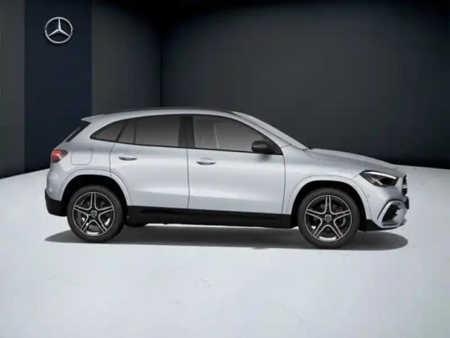 Mercedes Gla 250 e hybrid eq amg line — photo 18