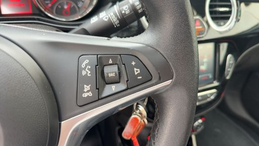 Opel Adam 1.0 Turbo 115 - Glam – 2018 – 83925 km – Essence – Boîte Manuelle — photo 11