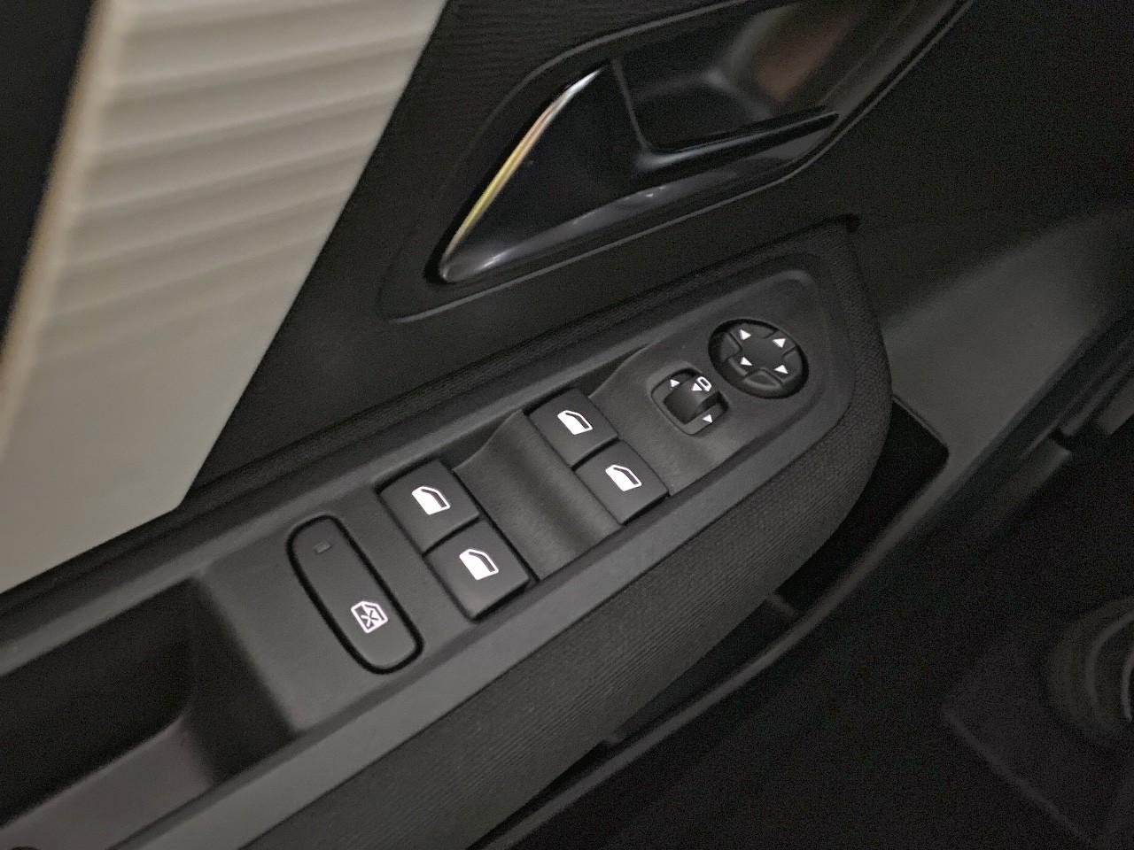 Citroën C4 hybride 145 ch e-dcs6 business — photo 20