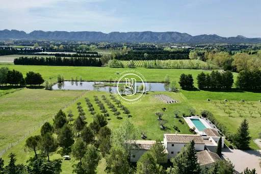 Propriété 6 pièces 285 m²