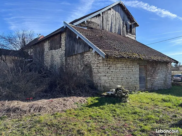 Grange 1 pièce 130 m²