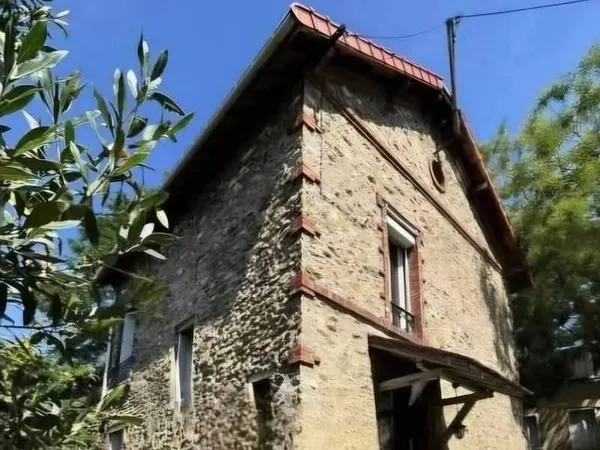 Maison 8 pièces 110 m²