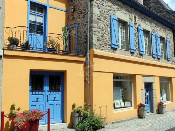 Maison 7 pièces 241 m²