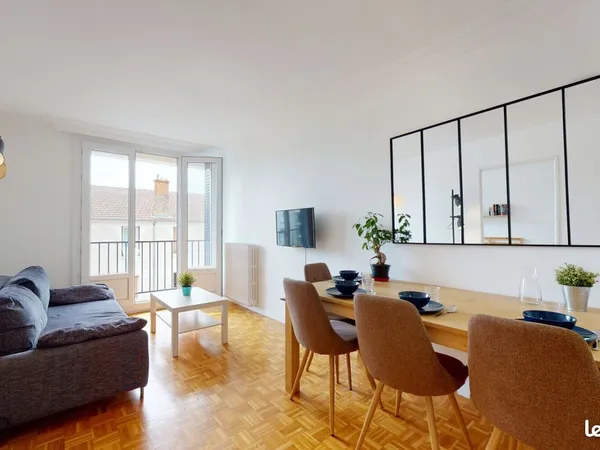 Chambre en colocation appartement meublé