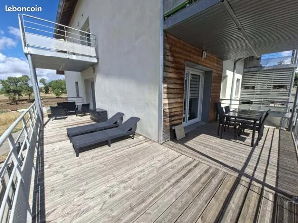Loue appartement T3 avec grande terrasse calme à la campagne dans une copropriété de 2 étages