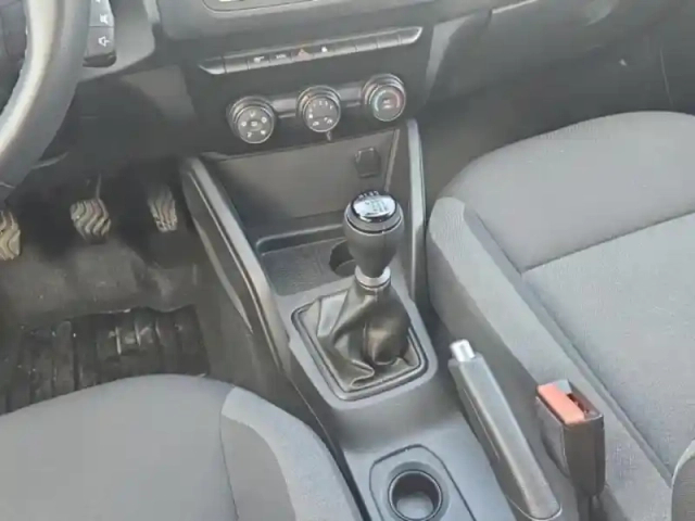 Dacia Duster 1.0 eco-g 100ch essential 4x2 — photo 14