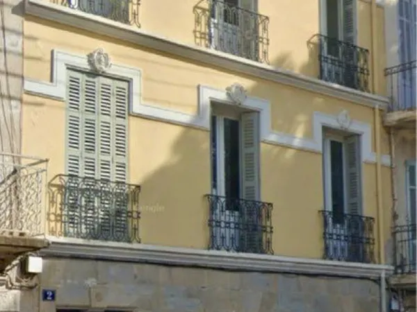 Vends immeuble de rapport 207m² Les Arcs - Cour privative + cave + bonne rentabilité