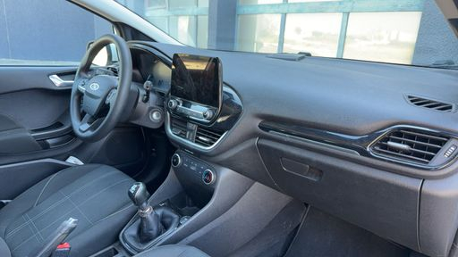 Ford Fiesta 1.0 Ecoboost 100 - Cool & Connect – 2019 – 135461 km – Essence – Boîte Manuelle — photo 14