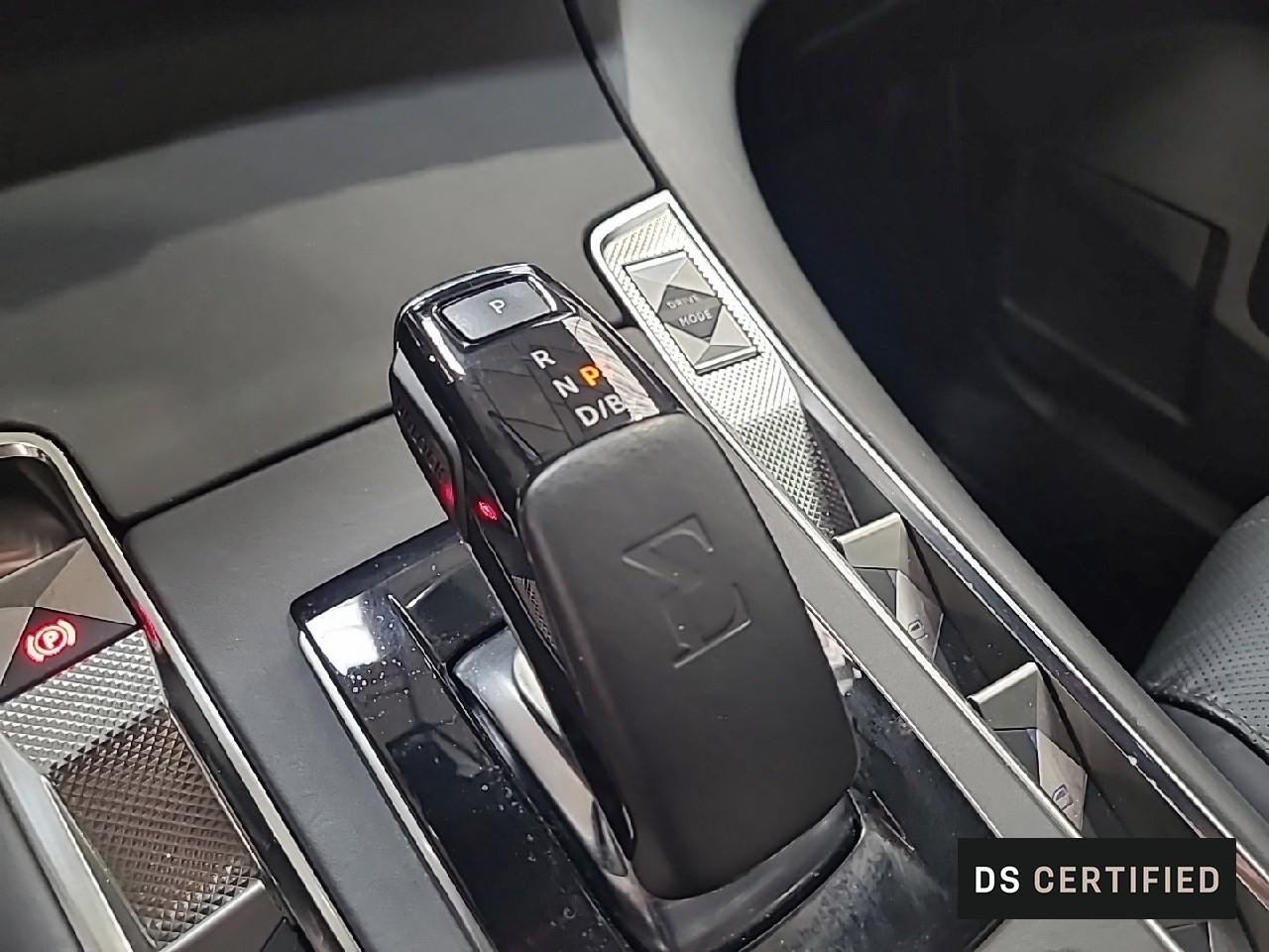 Ds Ds 7 crossback crossback hybride e-tense 300 eat8 4x4 grand chic — photo 17