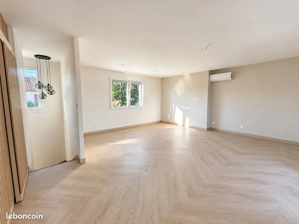 Maison entièrement rénovée - Poitiers Sud