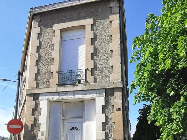 Immeuble 145 m²