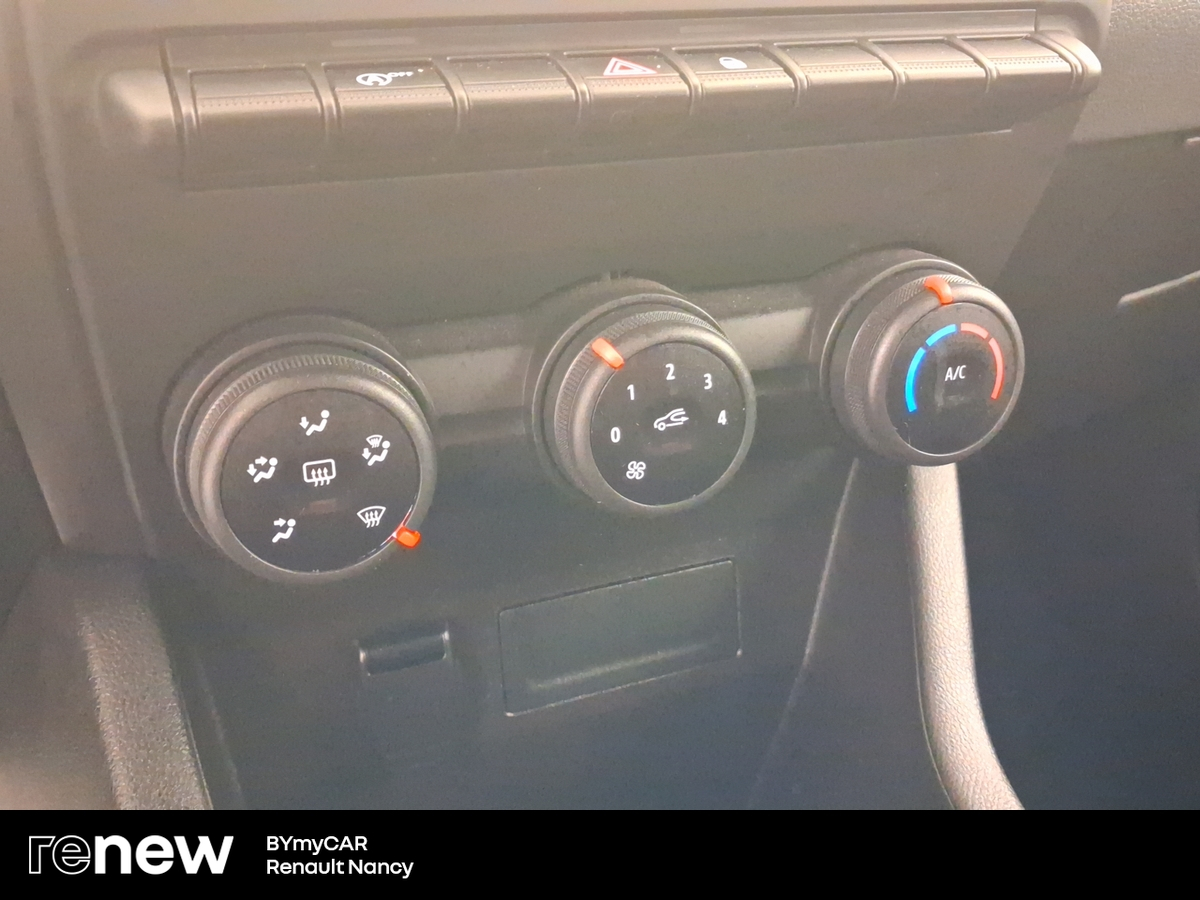 Renault Clio SCe 65 — photo 21