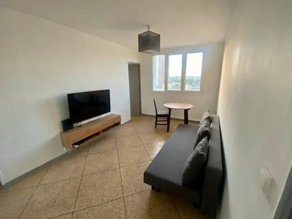 3 chambres meublées dans T4 60m² Marseille 10e