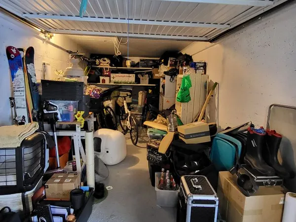Garage Barnave