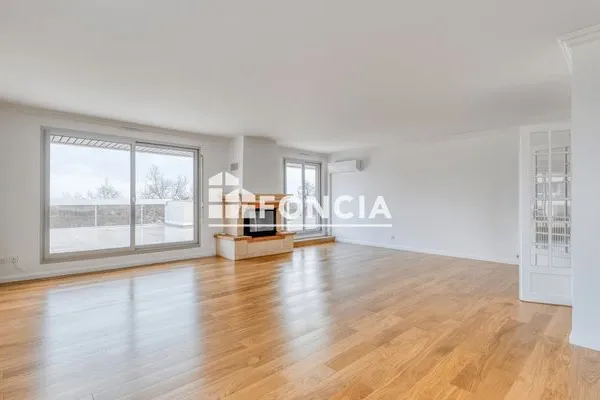 Appartement 5 pièces 148 m²