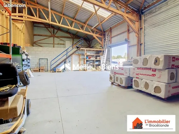 Local commercial 200 m²
