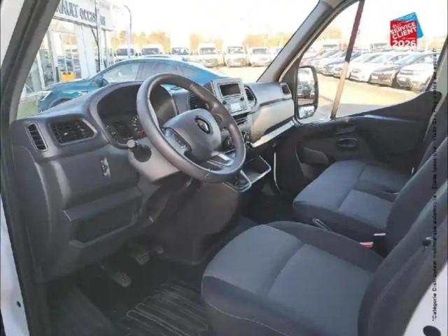 Renault Master fg f3500 l2h2 2.3 blue dci 135ch confort euro6e — photo 6