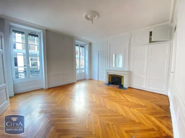 Appartement 5 pièces 176 m²
