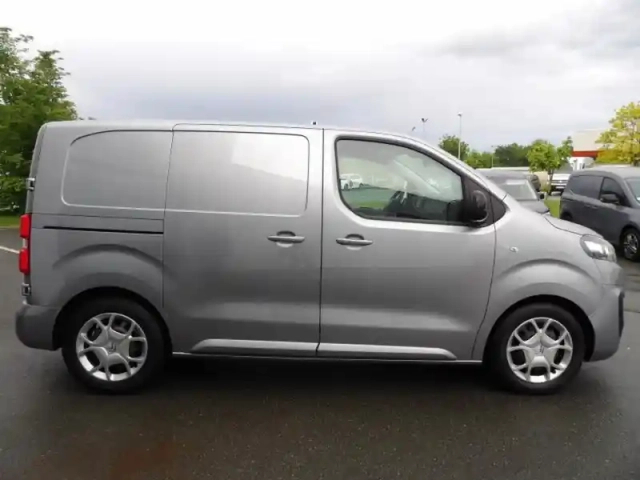 Citroën Jumpy fg xs 1.5 bluehdi 120ch s&amp;s cityvan — photo 8