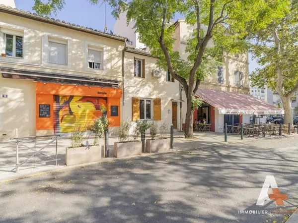 Vente Marseille 13008/ Rouet - Place Razzenti / Maison de vi