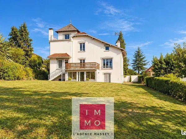 Maison 7 pièces 143 m²