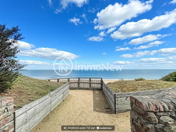 Un appartement avec accès privé à la plage