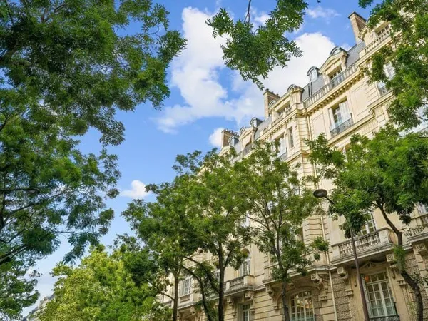 Bureaux 367 m²