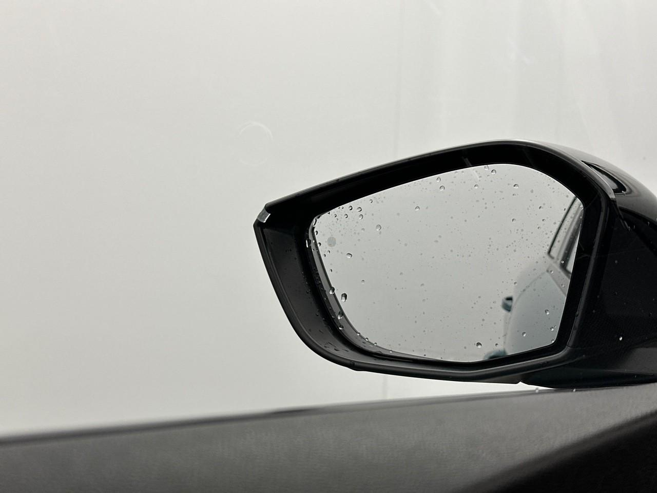 Peugeot 308 sw phev 180 e-eat8 allure pack — photo 15