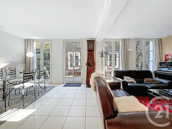 Maison 7 pièces 200 m²