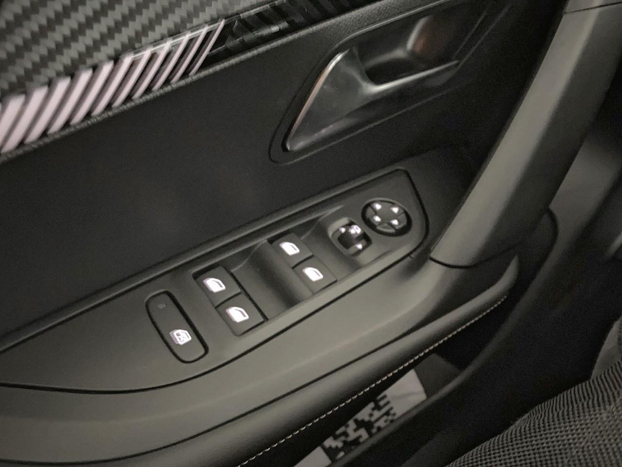 Peugeot 2008 hybrid 145 ch e-dcs6 allure — photo 20