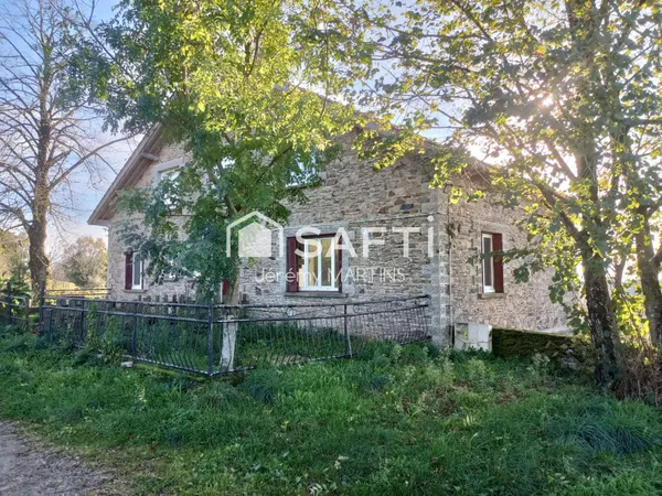 Grande maison familiale composée de 2 logements