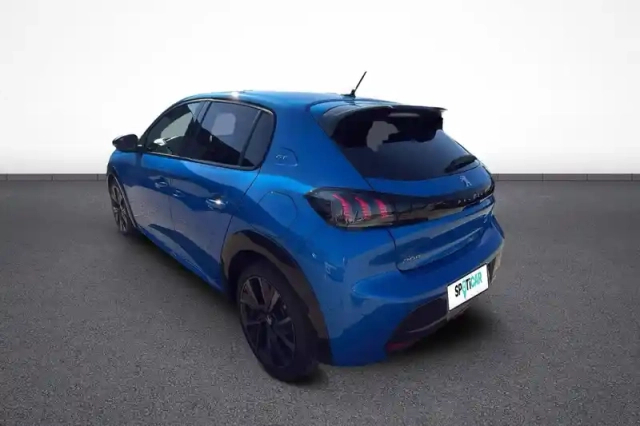 Peugeot 208 puretech 100 s&amp;s eat8 — photo 4