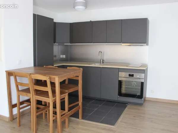 Bel appartement 2 pièces de 42m2 récent meublé